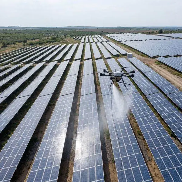 Panouri Solare & Turbine Eoliene